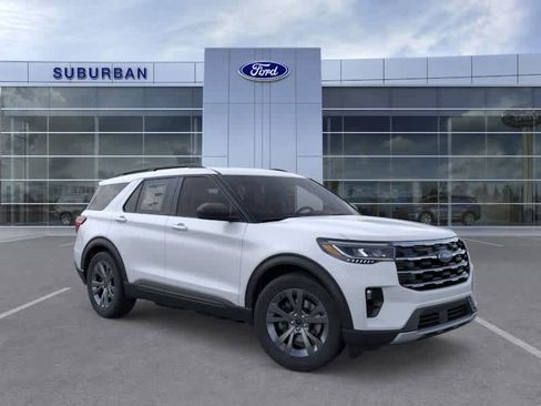 New 2026 Ford Explorer Active w/ Active Comfort Package image 7