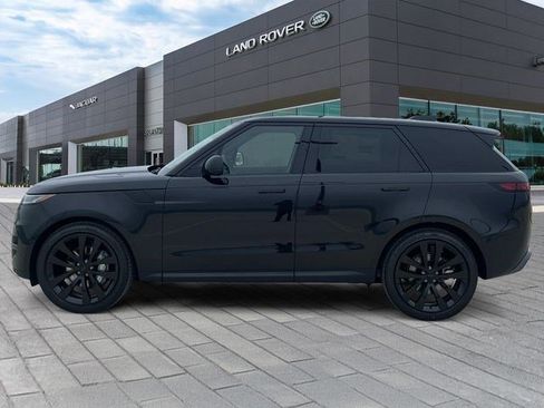 New 2026 Land Rover Range Rover Sport SE AWD/4WD image 2