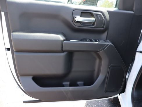 New 2026 Chevrolet Silverado 1500 Custom Trail Boss AWD/4WD image 4