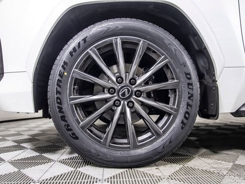 Used 2023 Lexus LX 600 4WD w/ Appearance Package image 8