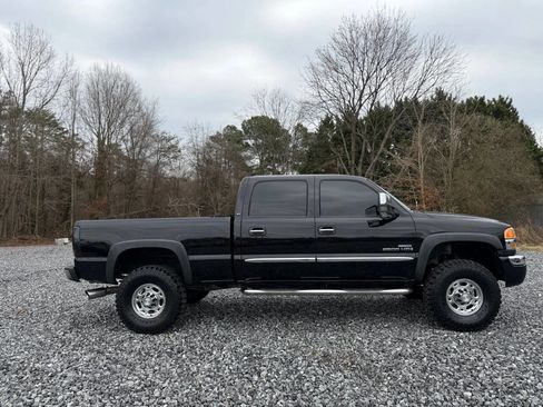 Used 2007 GMC Sierra 2500 SLT w/ Heavy-Duty Power Package image 8