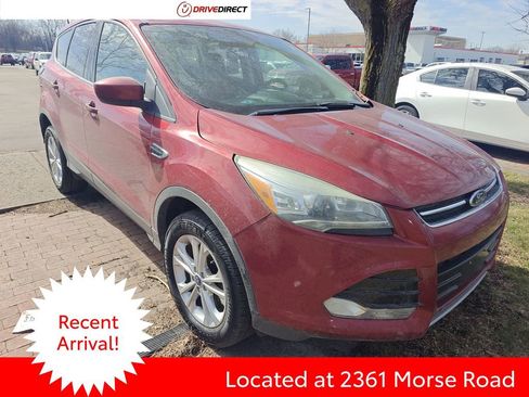Used 2017 Ford Escape SE image 1