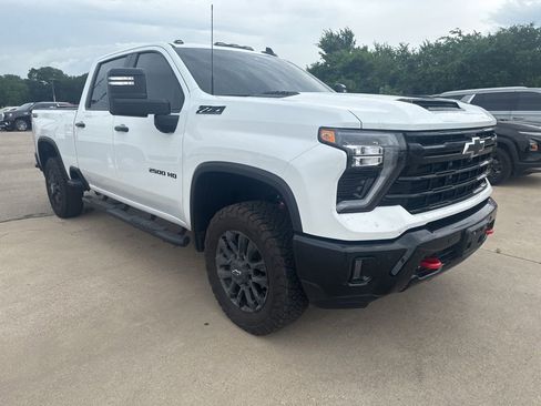 Used 2026 Chevrolet Silverado 2500 LT w/ Trail Boss Package AWD/4WD image 7