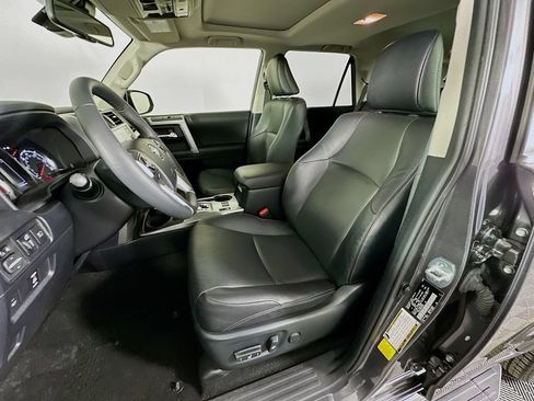 Used 2021 Toyota 4Runner Limited AWD/4WD image 21