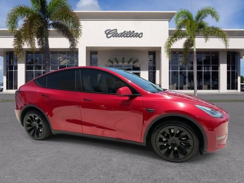 Used 2021 Tesla Model Y 2WD image 17