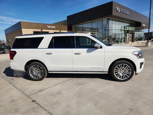 Used 2022 Ford Expedition Max Platinum image 5