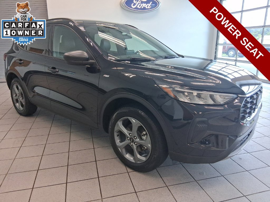 Used 2025 Ford Escape ST-Line AWD/4WD image 1