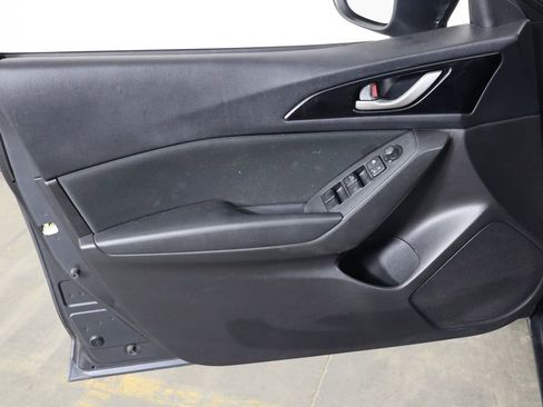 Used 2015 MAZDA MAZDA3 i Touring FWD image 18