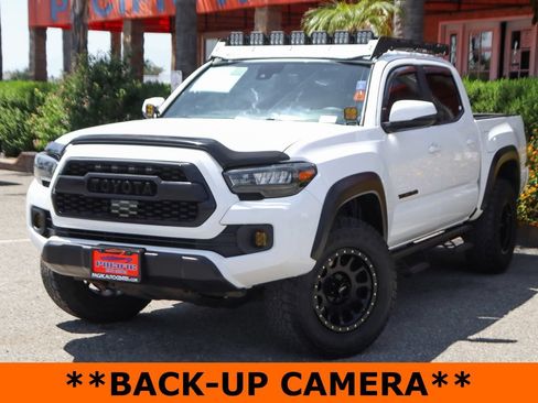 Used 2021 Toyota Tacoma 4x4 Double Cab image 4