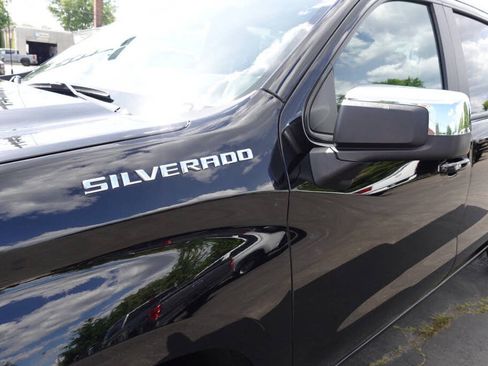 Used 2024 Chevrolet Silverado 1500 LT AWD/4WD image 8