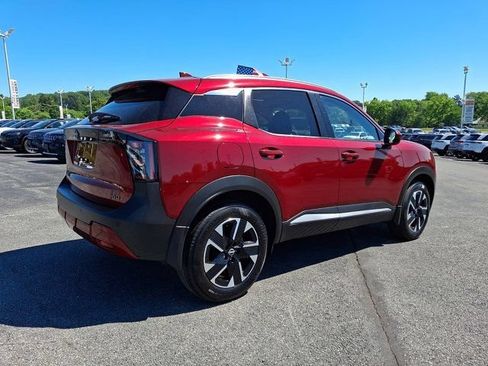 Used 2025 Nissan Kicks SV w/ SV Premium Package AWD/4WD image 8