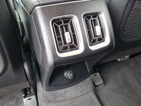 Used 2024 Kia Sorento S AWD/4WD image 28