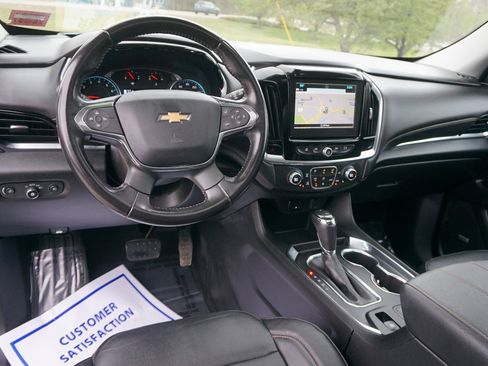 Used 2019 Chevrolet Traverse LT w/ LT Premium Package AWD/4WD image 17