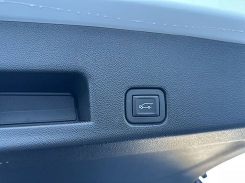 Used 2025 Buick Enclave Sport Touring image 58