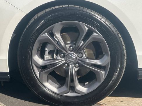 Certified 2024 Honda Accord EX image 25