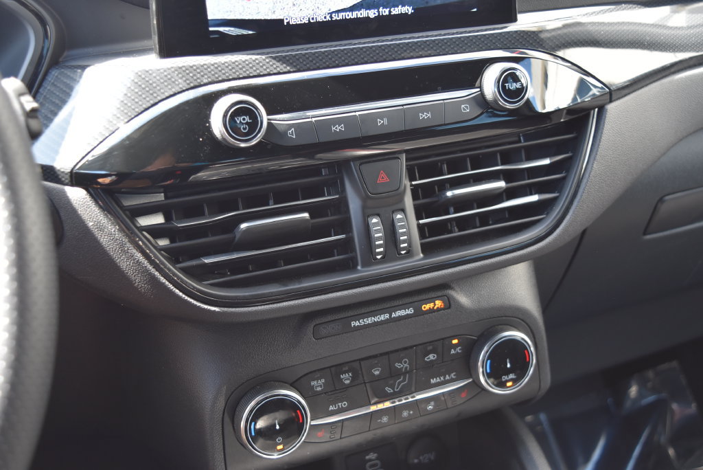Used 2025 Ford Escape ST-Line Select AWD/4WD image 17