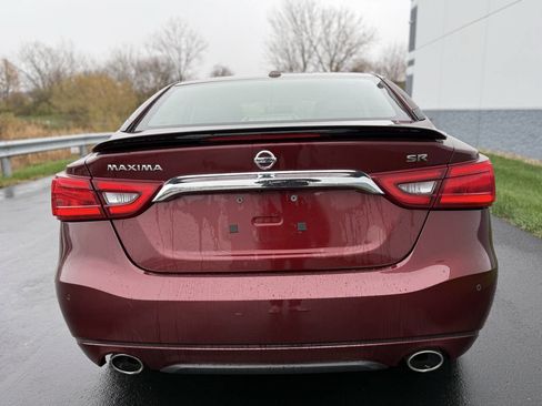 Used 2016 Nissan Maxima SR image 2