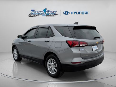 Used 2024 Chevrolet Equinox LS image 6