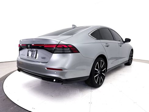 Used 2025 Honda Accord Touring image 19