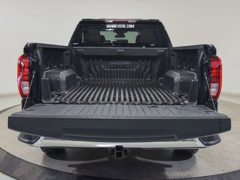 Used 2023 GMC Sierra 1500 SLE AWD/4WD image 16