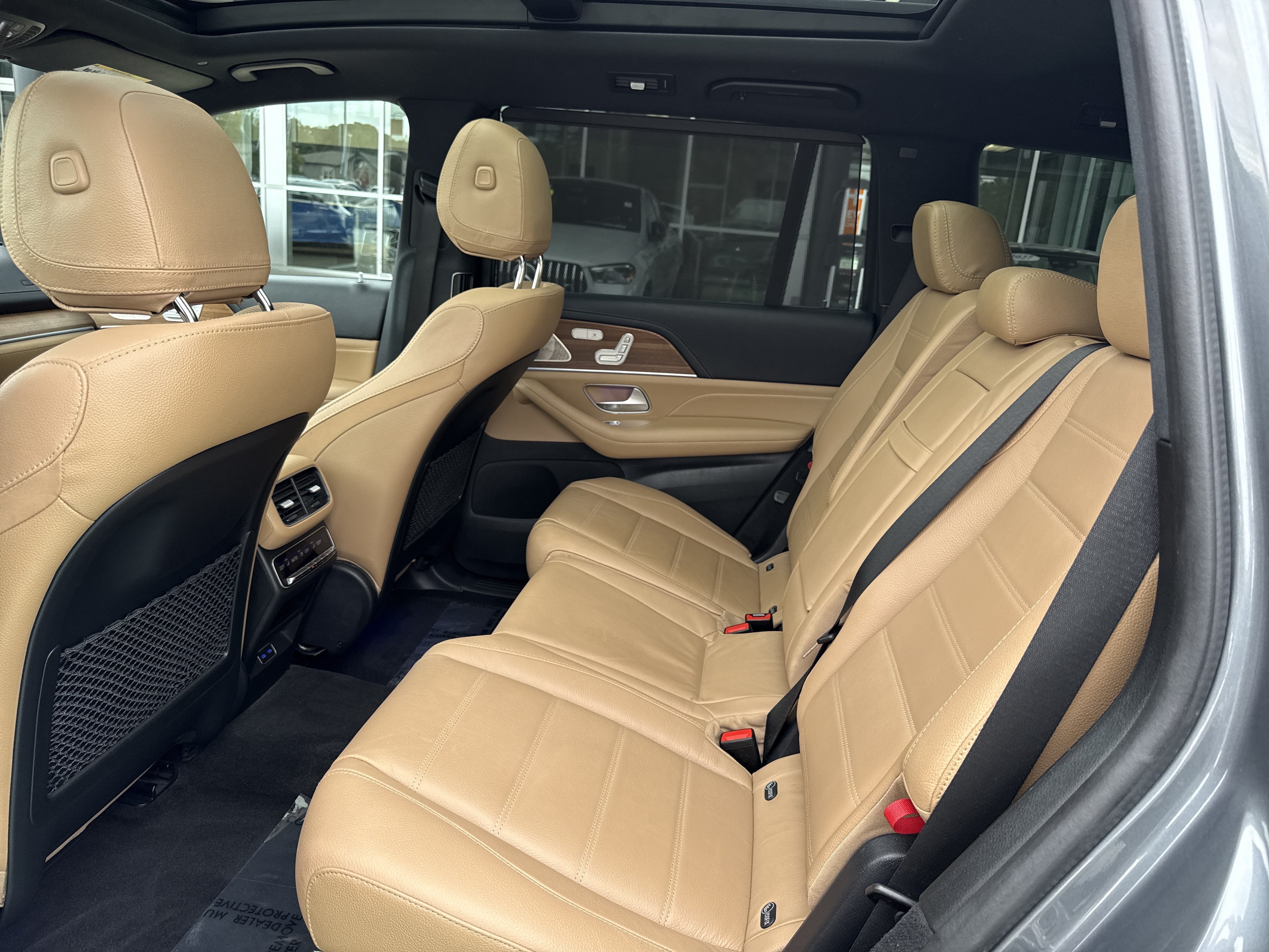 Certified 2024 Mercedes-Benz GLS 450 4MATIC image 5