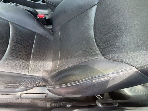Used 2012 Hyundai Elantra Limited FWD image 10