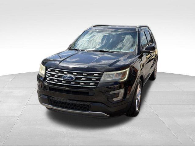 Used 2016 Ford Explorer XLT w/ Equipment Group 202A FWD image 31
