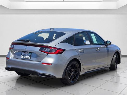 Certified 2025 Honda Civic Sport image 5
