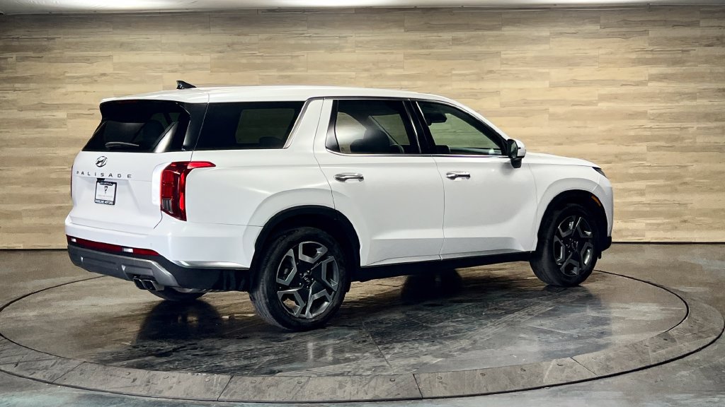 Used 2023 Hyundai Palisade Limited AWD/4WD image 22