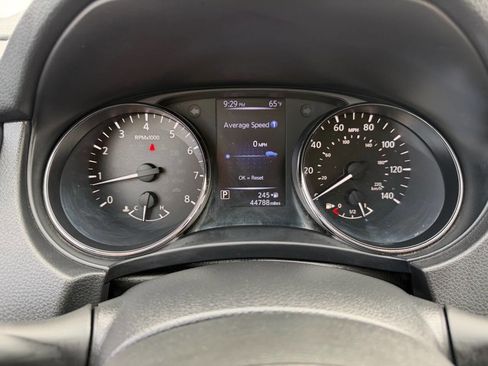 Used 2018 Nissan Rogue Sport S w/ S Appearance Package image 8