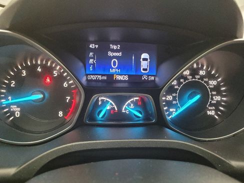 Used 2017 Ford Escape Titanium image 23