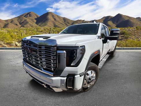 Used 2024 GMC Sierra 3500 Denali w/ Denali Reserve Package AWD/4WD image 14