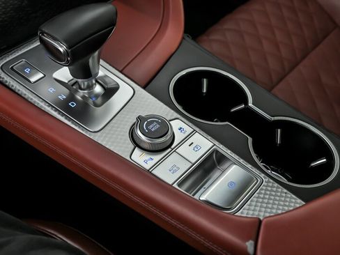 Used 2022 Genesis G70 3.3T Launch Edition image 36