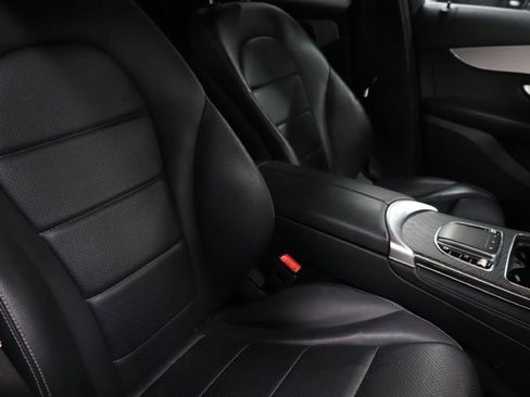 Used 2020 Mercedes-Benz GLC 300 image 21