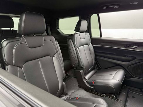 New 2025 Jeep Grand Cherokee L Limited image 26