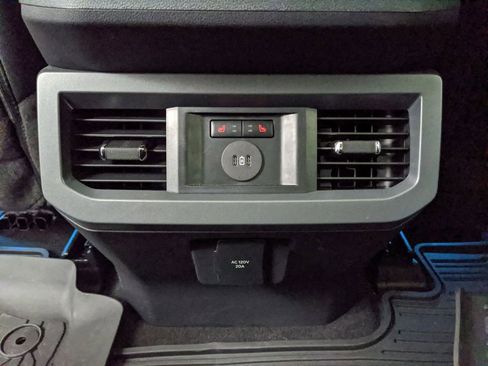 New 2025 Ford F250 Lariat w/ Lariat Ultimate Package image 19