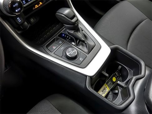 Certified 2025 Toyota RAV4 XLE image 17