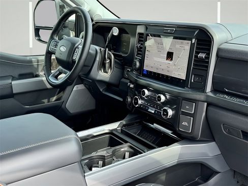 New 2025 Ford F250 Lariat w/ Lariat Ultimate Package image 6
