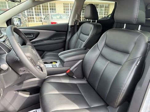 Used 2024 Nissan Murano SV w/ SV Midnight Edition Package FWD image 9