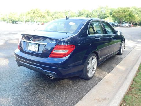Used 2014 Mercedes-Benz C 300 4MATIC Sedan image 4