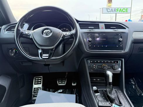 Used 2021 Volkswagen Tiguan SE R-Line image 29