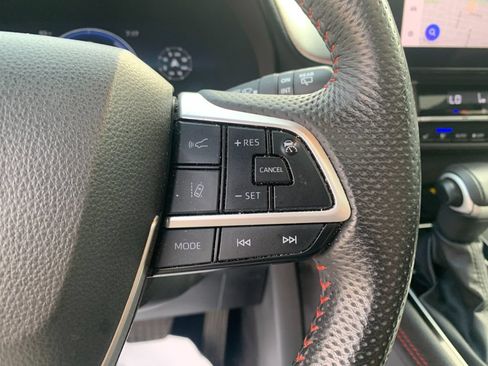 Used 2025 Toyota Sienna XSE w/ XSE Premium Package AWD/4WD image 31