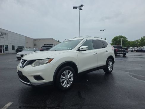 Used 2016 Nissan Rogue SV w/ SV Premium Package AWD/4WD image 9