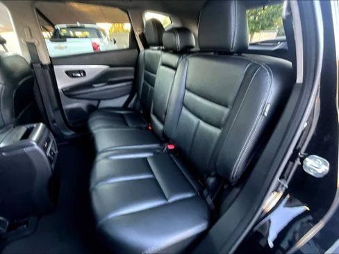 Certified 2024 Nissan Murano SV w/ SV Midnight Edition Package image 18