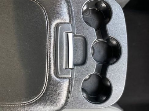 Used 2024 RAM 1500 Classic SLT image 24