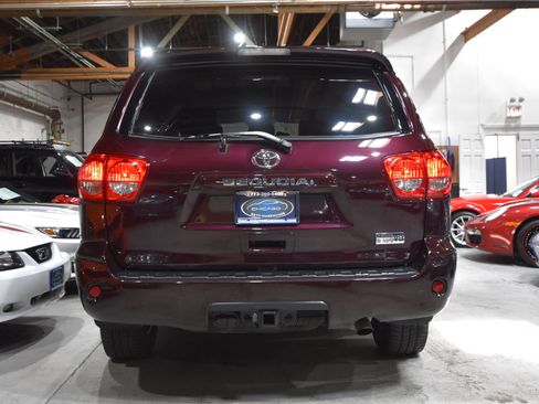 Used 2017 Toyota Sequoia SR5 image 10