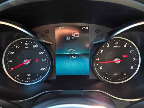 Used 2020 Mercedes-Benz GLC 300 4MATIC image 24