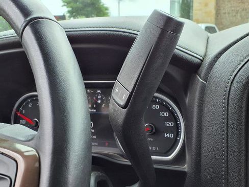 Used 2021 Chevrolet Silverado 1500 High Country w/ Technology Package AWD/4WD image 14
