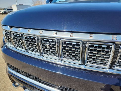 Used 2024 Jeep Grand Wagoneer Series III w/ Rear Seat Video Group 1 AWD/4WD image 32