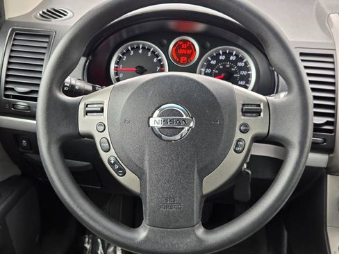 Used 2012 Nissan Sentra 2.0 SR FWD image 23